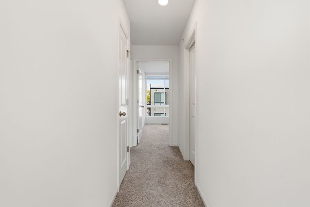 1300 Catalina Court, Schaumburg, IL 60173
