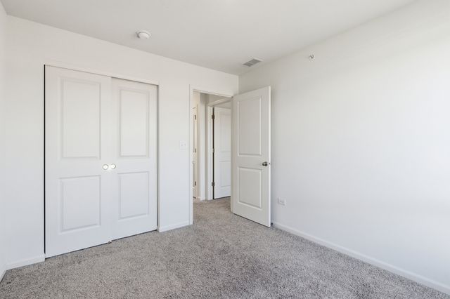 1300 Catalina Court, Schaumburg, IL 60173
