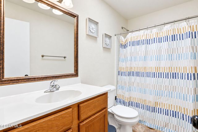 11531 FLOR LIATRIS Drive, Socorro, TX 79927