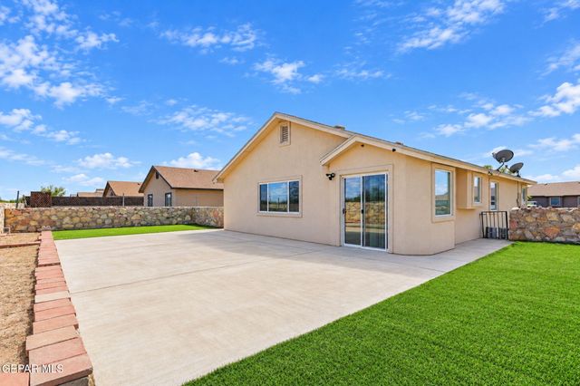 11531 FLOR LIATRIS Drive, Socorro, TX 79927