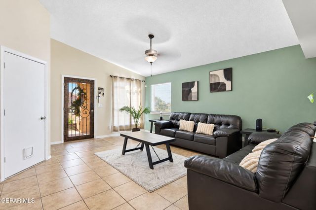 11531 FLOR LIATRIS Drive, Socorro, TX 79927