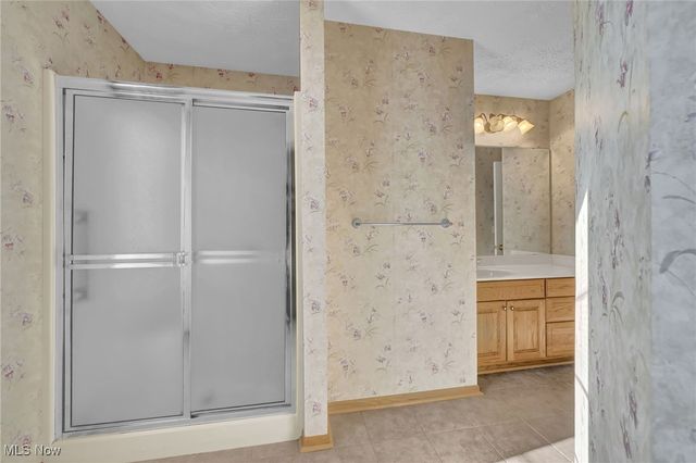 765 Ravenhill Road, Northfield, OH 44067