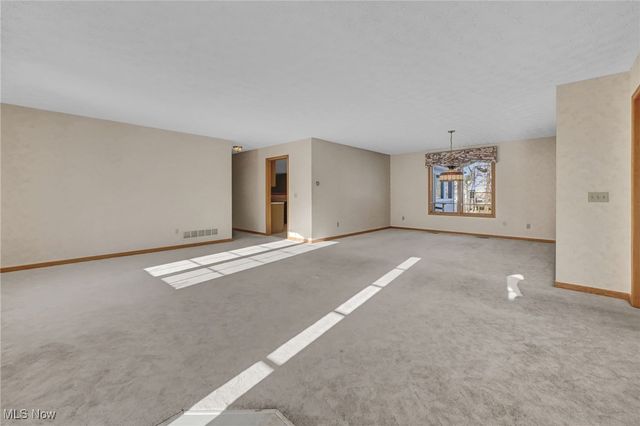 765 Ravenhill Road, Northfield, OH 44067