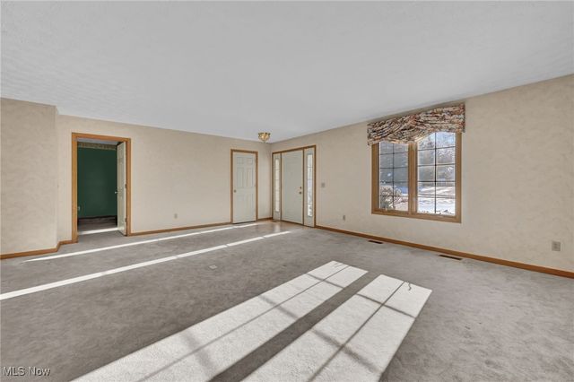 765 Ravenhill Road, Northfield, OH 44067