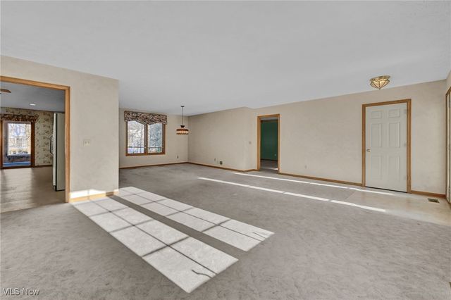 765 Ravenhill Road, Northfield, OH 44067