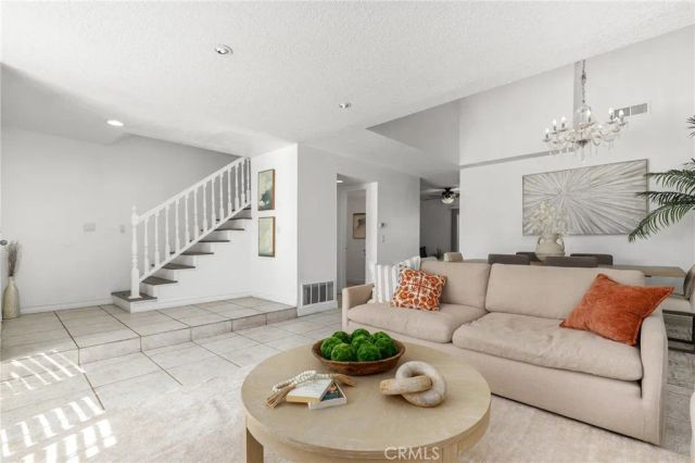 26 Helena 69, Irvine, CA 92604