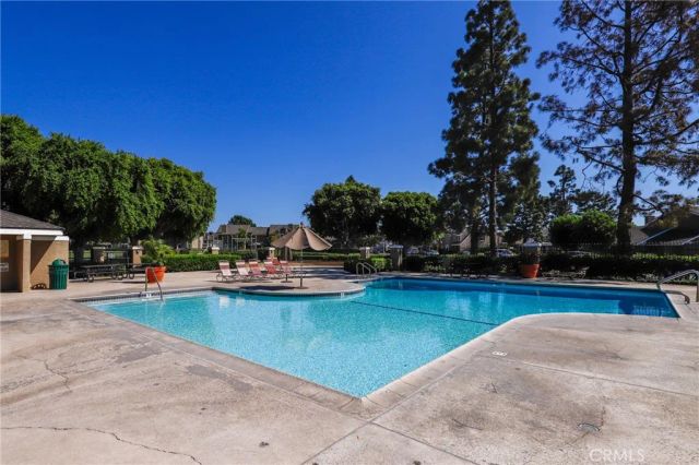 26 Helena 69, Irvine, CA 92604