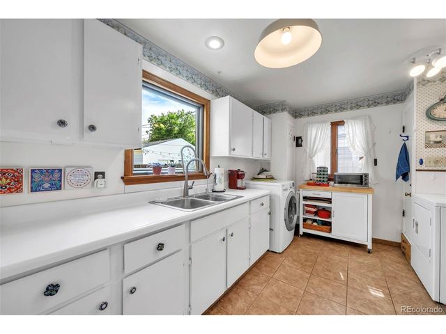 1550 S Ash St, Denver, CO 80222