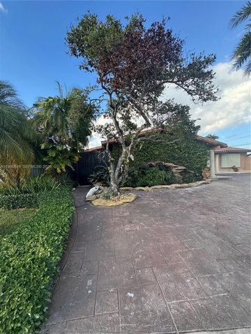 12545 SW 31st Ter, Miami, FL 33175