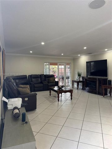 12545 SW 31st Ter, Miami, FL 33175