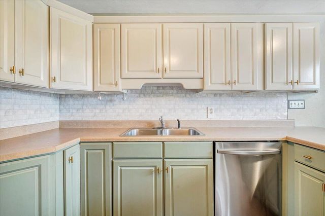 6618 Bryant CIR, Roanoke, VA 24019