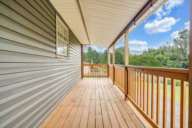 6618 Bryant CIR, Roanoke, VA 24019