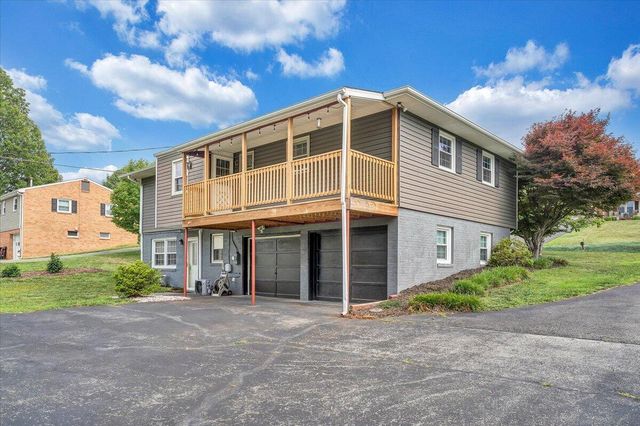 6618 Bryant CIR, Roanoke, VA 24019