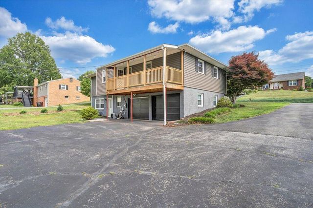 6618 Bryant CIR, Roanoke, VA 24019