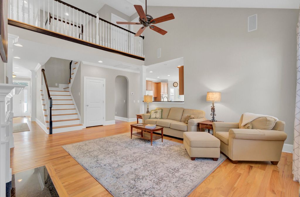 Image 15 of property listing at 1010 Mount Whitney Drive, Summerville, SC 29483