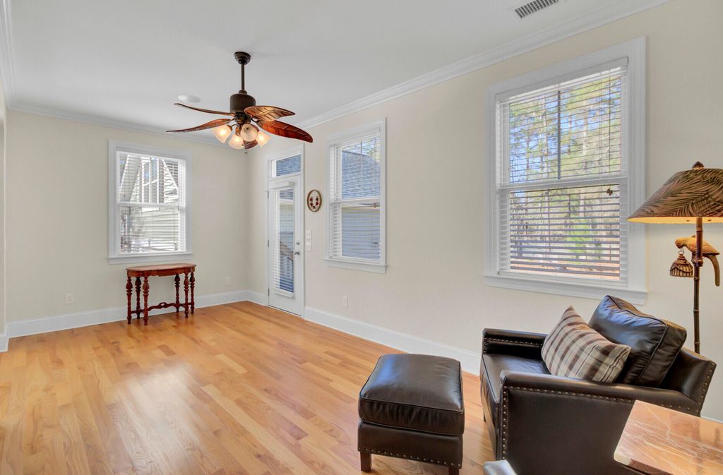 Image 25 of property listing at 1010 Mount Whitney Drive, Summerville, SC 29483