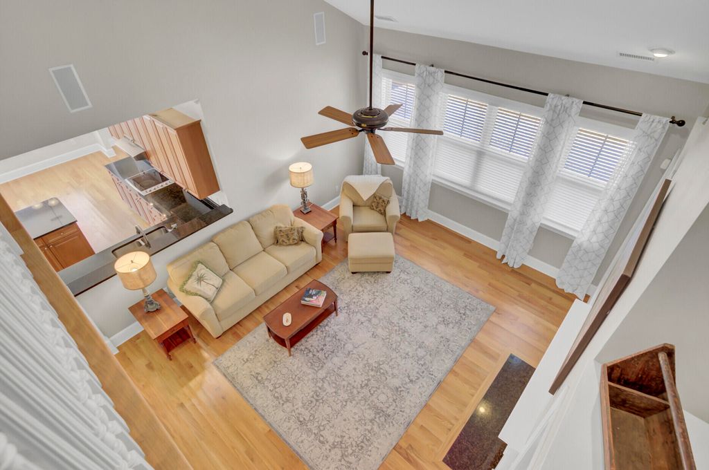 Image 35 of property listing at 1010 Mount Whitney Drive, Summerville, SC 29483