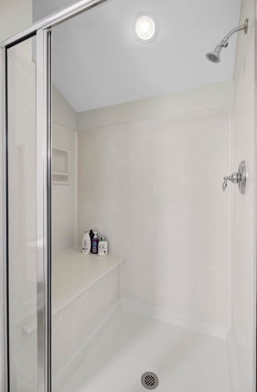 Image 41 of property listing at 1010 Mount Whitney Drive, Summerville, SC 29483