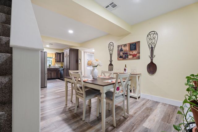 902 S Grand Street, Grove, OK 74344