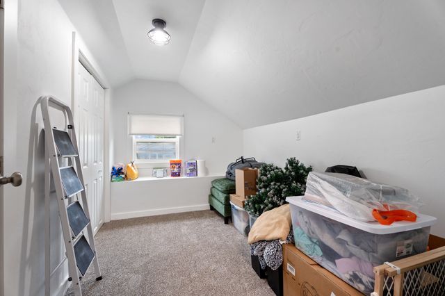 902 S Grand Street, Grove, OK 74344