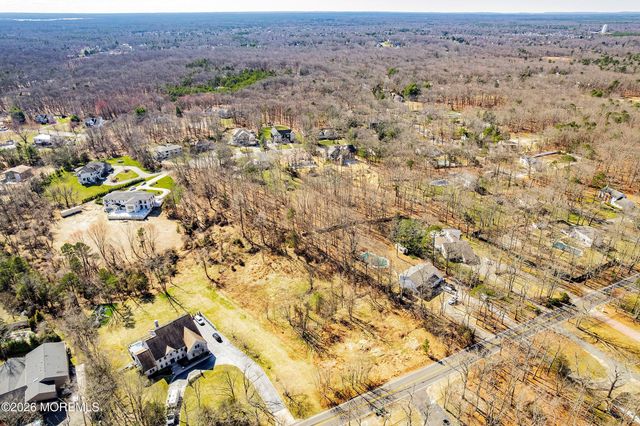 496 Clearstream Road, Jackson, NJ 08527