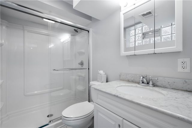 930 Lindsay Rd, Scott Twp, PA 15106