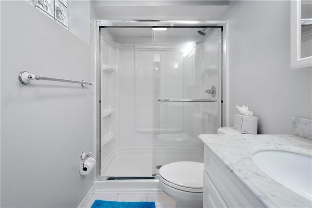 930 Lindsay Rd, Scott Twp, PA 15106