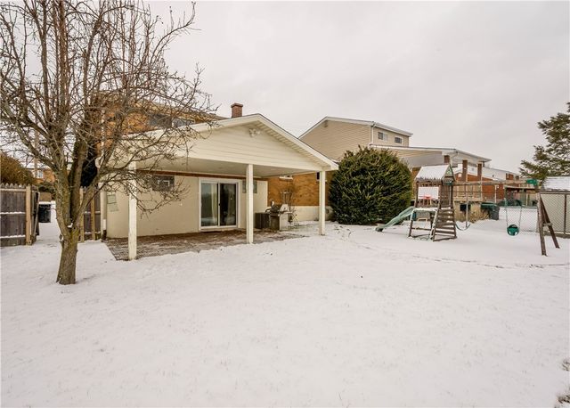 930 Lindsay Rd, Scott Twp, PA 15106