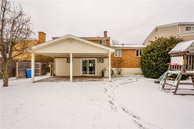 930 Lindsay Rd, Scott Twp, PA 15106