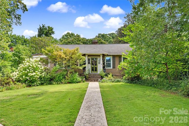 2527 Sharon Road, Charlotte, NC 28211