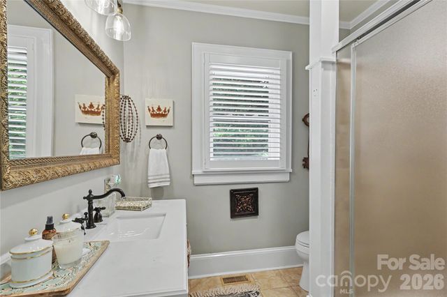 2527 Sharon Road, Charlotte, NC 28211