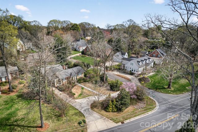 2527 Sharon Road, Charlotte, NC 28211