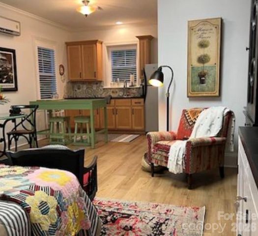 2527 Sharon Road, Charlotte, NC 28211
