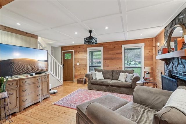 1066 Sea Oats SW Way, Lilburn, GA 30047