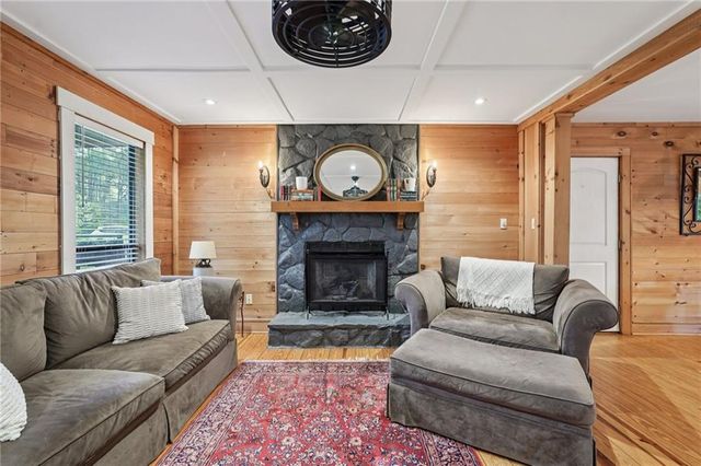 1066 Sea Oats SW Way, Lilburn, GA 30047