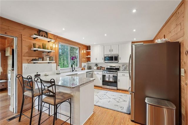 1066 Sea Oats SW Way, Lilburn, GA 30047