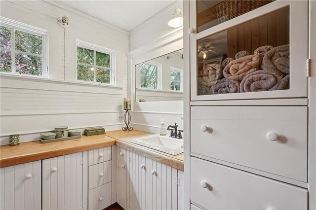 1066 Sea Oats SW Way, Lilburn, GA 30047