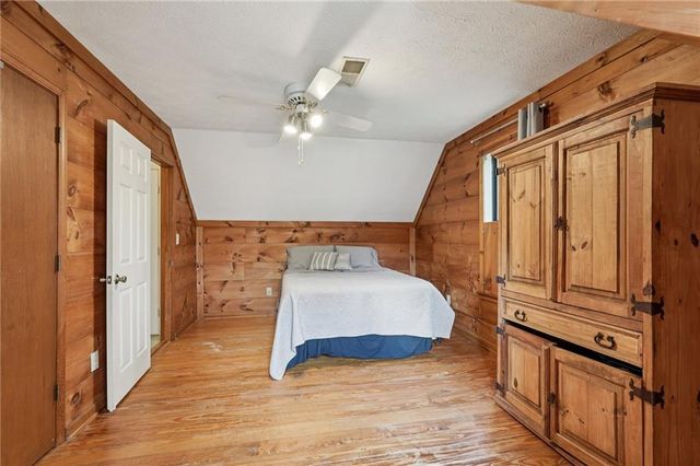 1066 Sea Oats SW Way, Lilburn, GA 30047