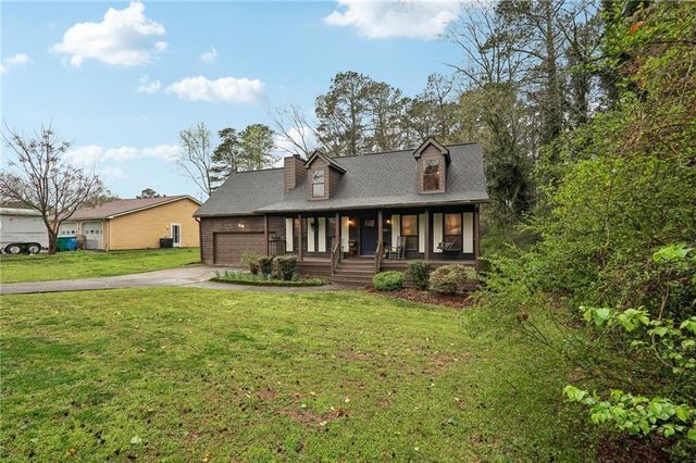 1066 Sea Oats SW Way, Lilburn, GA 30047