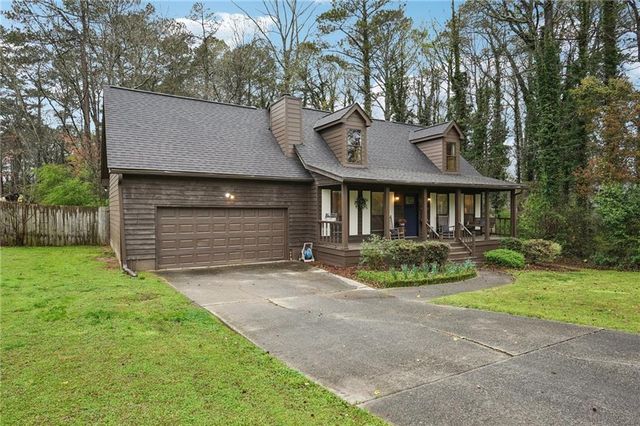 1066 Sea Oats SW Way, Lilburn, GA 30047