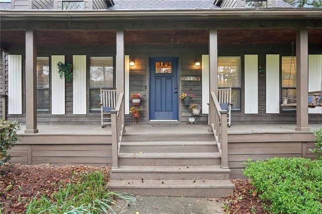 1066 Sea Oats SW Way, Lilburn, GA 30047