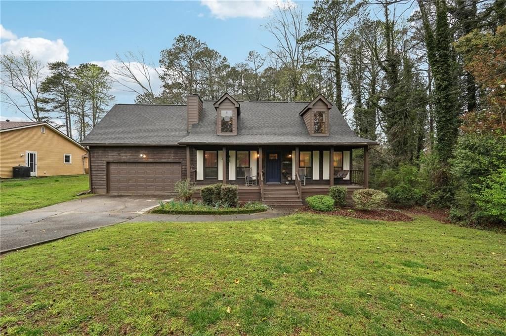 1066 Sea Oats SW Way, Lilburn, GA 30047