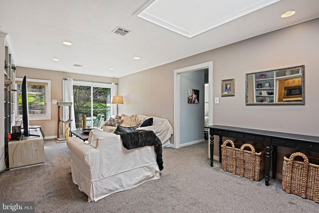 1223 PROVIDENCE TER, Mclean, VA 22101