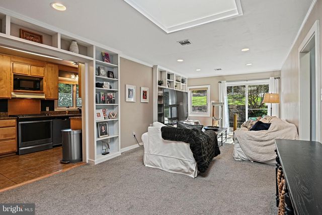 1223 PROVIDENCE TER, Mclean, VA 22101