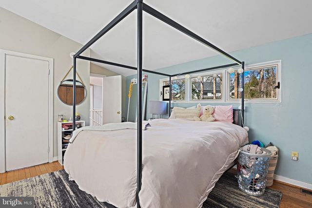 1223 PROVIDENCE TER, Mclean, VA 22101