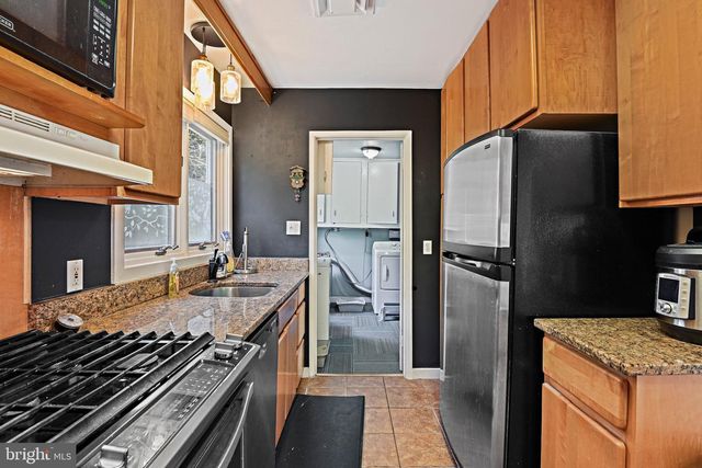 1223 PROVIDENCE TER, Mclean, VA 22101