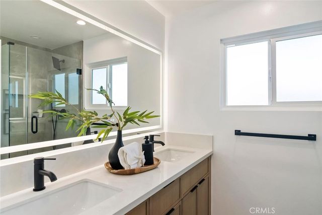 4296 Avenida Amelgado, Thousand Oaks, CA 91360