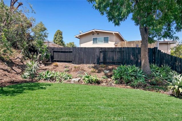 4296 Avenida Amelgado, Thousand Oaks, CA 91360
