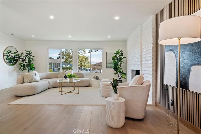 4296 Avenida Amelgado, Thousand Oaks, CA 91360