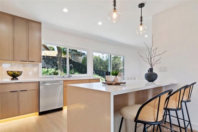 4296 Avenida Amelgado, Thousand Oaks, CA 91360